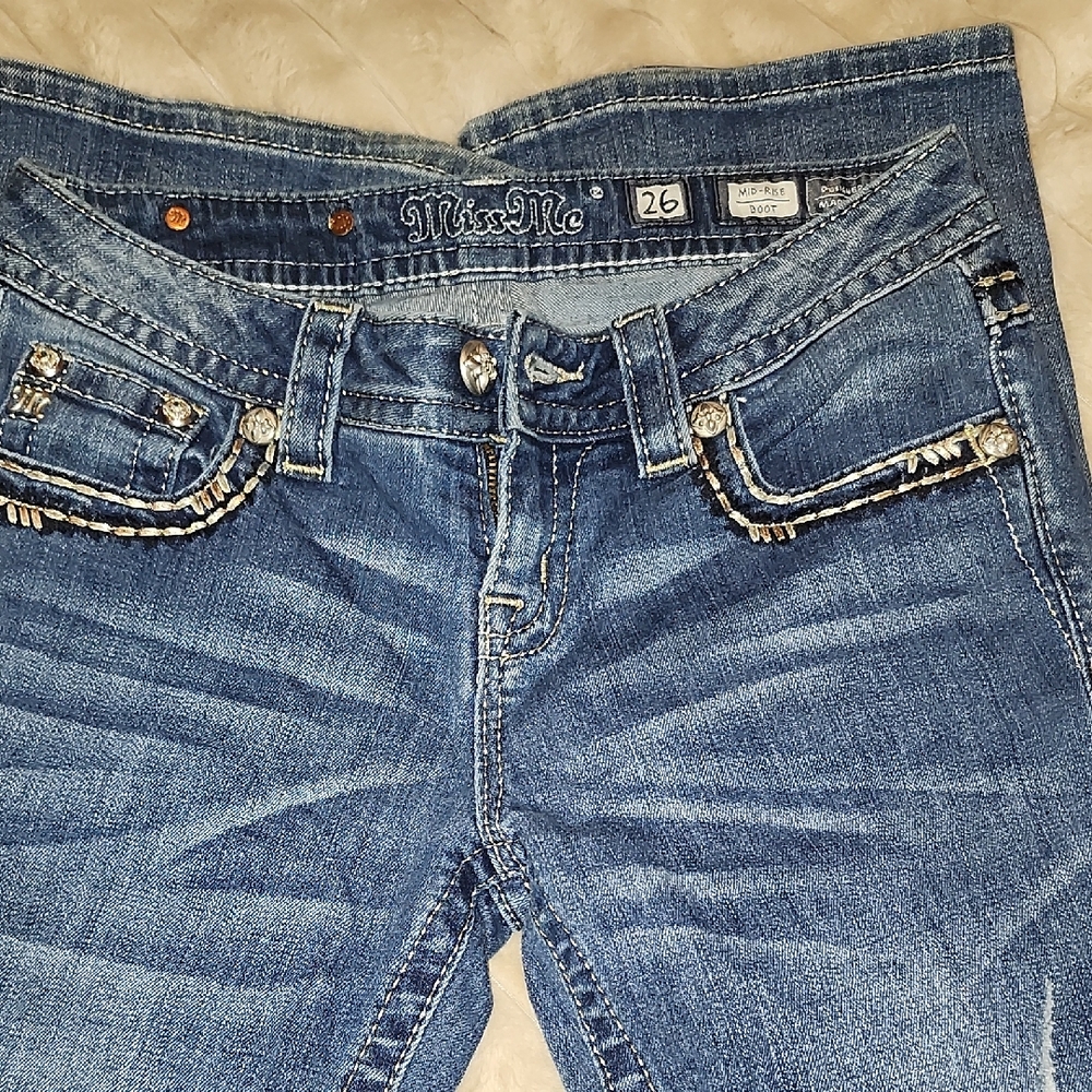 Stylish Blue Denim Jeans - Picture 2 of 5